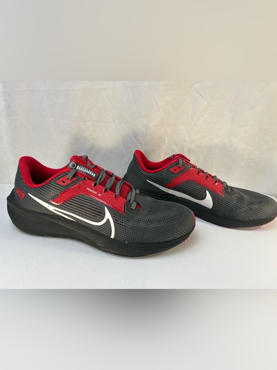 Nike Other - Nike Air Zoom Pegasus 40 NFL Tampa Bay Buccaneers Mens 11 Grey Red DZ5995-001